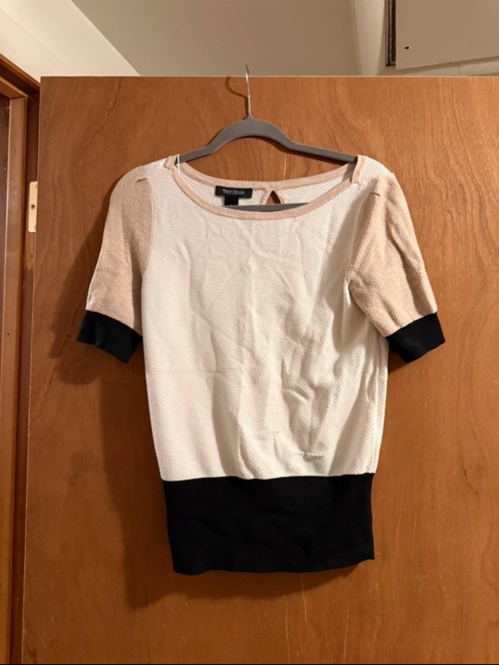 White House Black Market Cream, Beige & Black Colorblock Short Sleeve Top